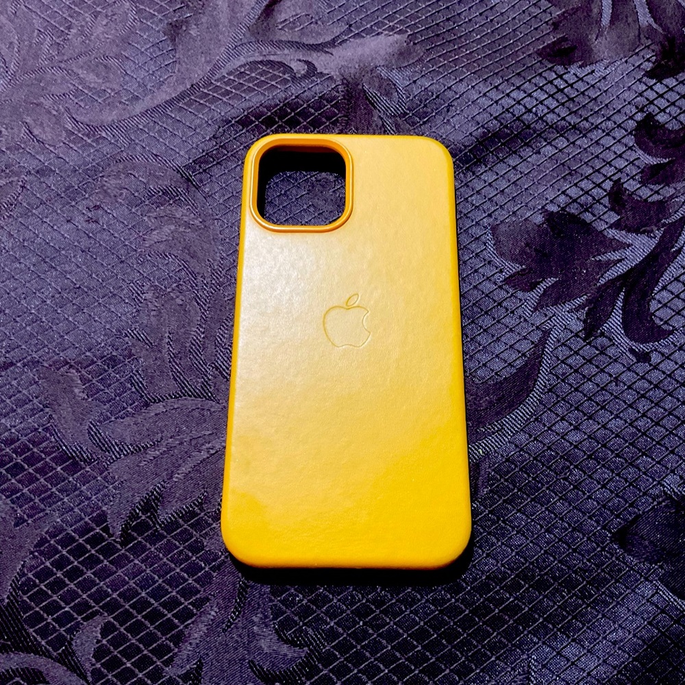 Apple 12 Pro Max original leather case new